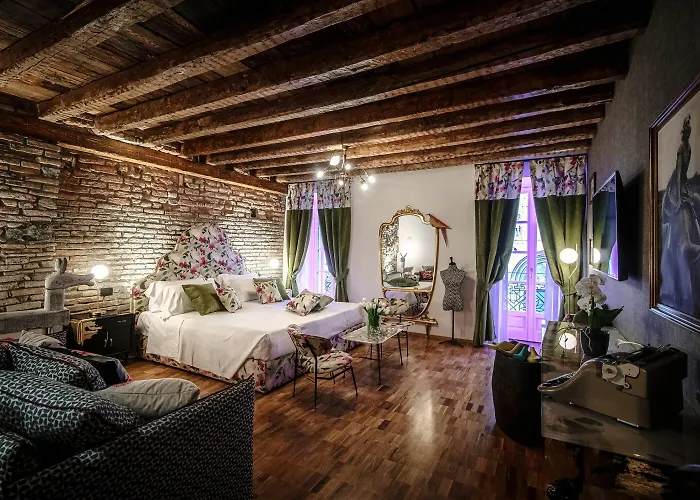 招待所 Vitrum - Luxury 4*