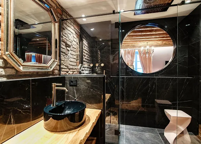 Vitrum - Luxury Affittacamere 4*